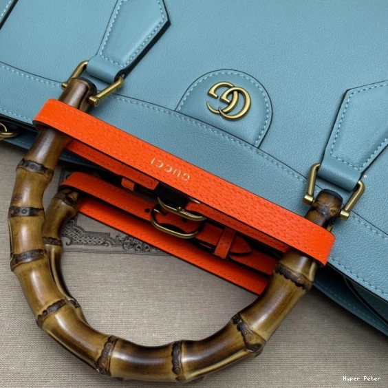 Hyper Peter bag medium Diana tote GUCCI 0730